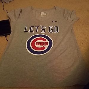 Nike Cubs shirt💻